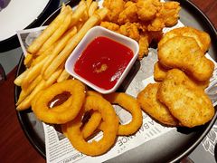 炸物拼盆-Ambra Haus琥珀屋精酿餐厅(宝山店)