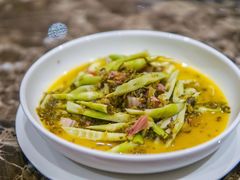 -河畔春天时尚餐厅