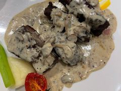 黑松露蘑菇汁烩牛排-G+KITCHEN(龙湖狮山天街店)