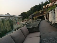 -UNI UNI(环亚凯瑟琳店)