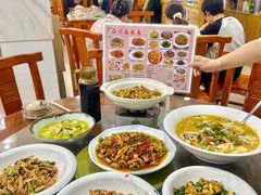 -椒香川流不息川菜馆(二七北路店)