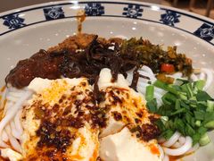 -刀小蛮半只鸡过桥米线(家乐福四元桥店)
