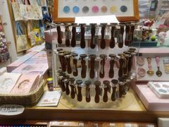 -猫的天空之城概念书店(杭州南宋御街店)