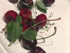 樱桃鹅肝-小大董·烤鸭(凤凰汇店)