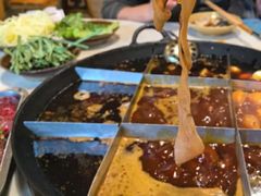 -岗上渣渣老火锅(两路口店)