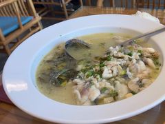 -严记小天府酸菜鱼(西四路店)