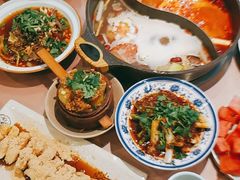 -诗爷牛尾汤(大坪英利店)
