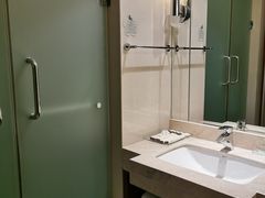 -南京双门楼宾馆(盐仓桥地铁站阅江楼店)