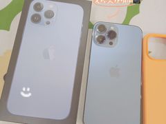 -Apple零售店(华贸购物中心店)