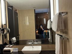 -广州天河希尔顿酒店