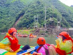 -安吉龙王山峡谷漂流