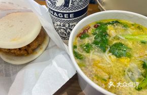 Three Delicacies Fermented Vegetable Rice Noodles