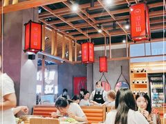 大堂-汉江山料理级自助烤肉黑金冠(周口好吃城店)