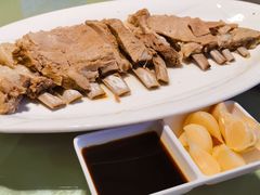 手抓羊排-漫渡庄绿岛花园•隐世庭园菜(滨湖店)