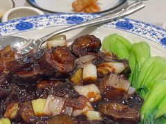 葱烧海参-梅飞酒家(名辉豪庭店)