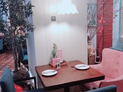 -芭莉与彩虹西餐厅(成都合生汇店)