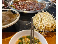 -华光驿站私房菜·黑金冠