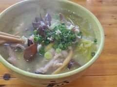 -老字号巴山酸菜米线(巴渝佳梦小区店)