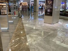 -杭州西湖银泰百货