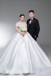 -雪中彩影婚纱摄影·微光艺术中心