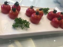 西红柿蔬菜沙拉-同喜烤鸭店(光芒店)