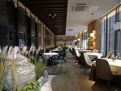 靠窗位-巴盟人家·内蒙地方菜(华丽家族店)