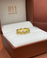 -周生生Chow Sang Sang(先天下店)