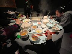 -左庭右院鲜牛肉火锅黑金店(陆家嘴中心店)