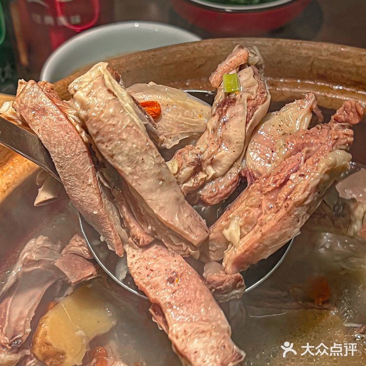 在上海就能吃到泉州排队王羊肉炉！