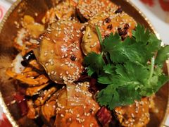 -肥肥虾庄·金牌油焖大虾(汉口城市广场店)