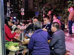 -灌县老妈砂锅串串香(万科红生活广场店)