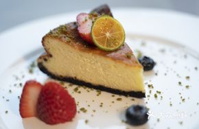 Melia Romantic Basque Cheesecake