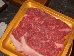 -牛YO寿喜烧·铁板烧和牛火锅自助(市府恒隆店)