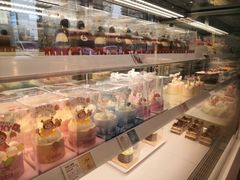 零售区-好利来(光华中心店)