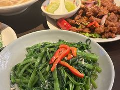 -大头虾越式风味餐厅(光明广场店)