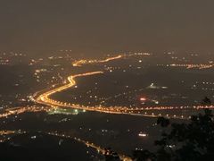 -鬼笑石后山停车场