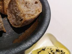 餐前面包-Erman岩烧牛排(虹桥南丰城店)