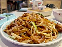 干炒牛河-南拳十三姨·潮汕砂锅粥·粤菜(西单大悦城店)