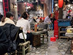 大堂-破瓦寒窑·地摊烤羊排