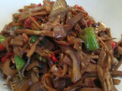-鑫巴蜀小镇 · 水煮鱼专研店(玉桥店)