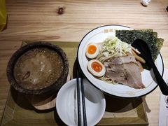 -臻鲜燕海鲜融合餐厅(金陵style店)