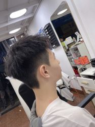 -乾健·烫染·接发SALON