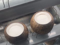 -椰爺爺·椰子冻砵仔糕