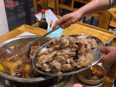 -肖肖酸萝卜鱼火锅(总店)