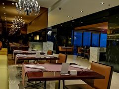 -上海龙之梦万丽酒店