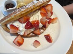 -ROAST coffee & eatery