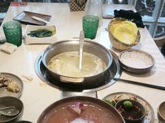 -喃喃椰·糟粕醋·椰子鸡火锅(七堡花园店)