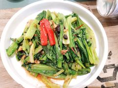 豆豉鲮鱼油麦菜-茶港·点心·啫啫煲(范湖万达广场店)