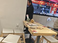 -魔都三兄弟酸辣粉·蘸卤炸串(虹桥万科店)