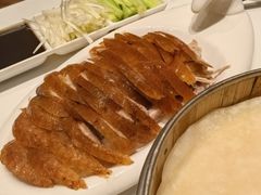 -梅利汴京烤鸭•开封豫菜地标店(东大街店)